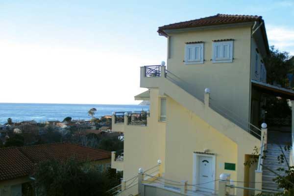 Ammos Bay Apartment *